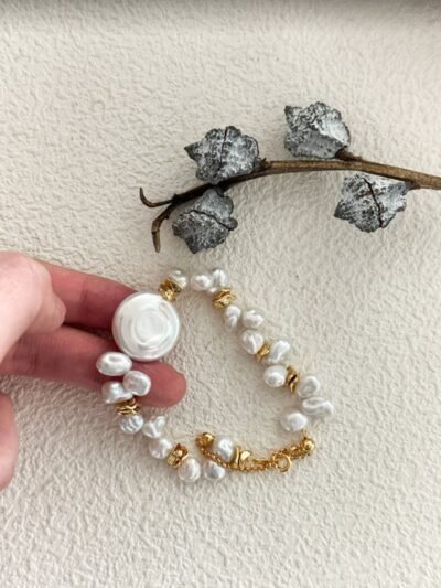 Golden Crest Keshi Baroque Pearl Bracelet