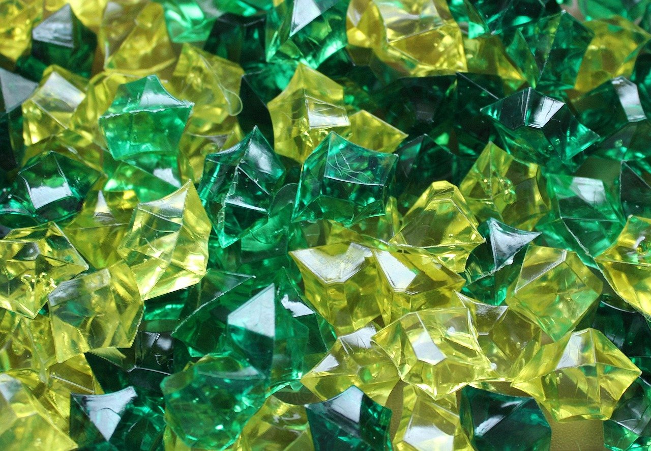 colored glass, body crystal, yellow, green, the background, texture, the structure of the